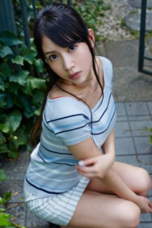 小莹客厅激情1章至50章视频